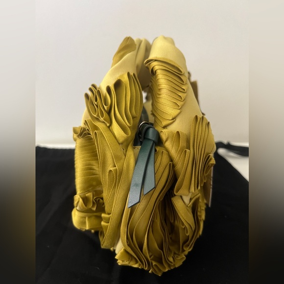 New DRIES VAN NOTEN Pleated Ruffled Satin Twisted Top Handle Bag Tote Handbag - Picture 6 of 10